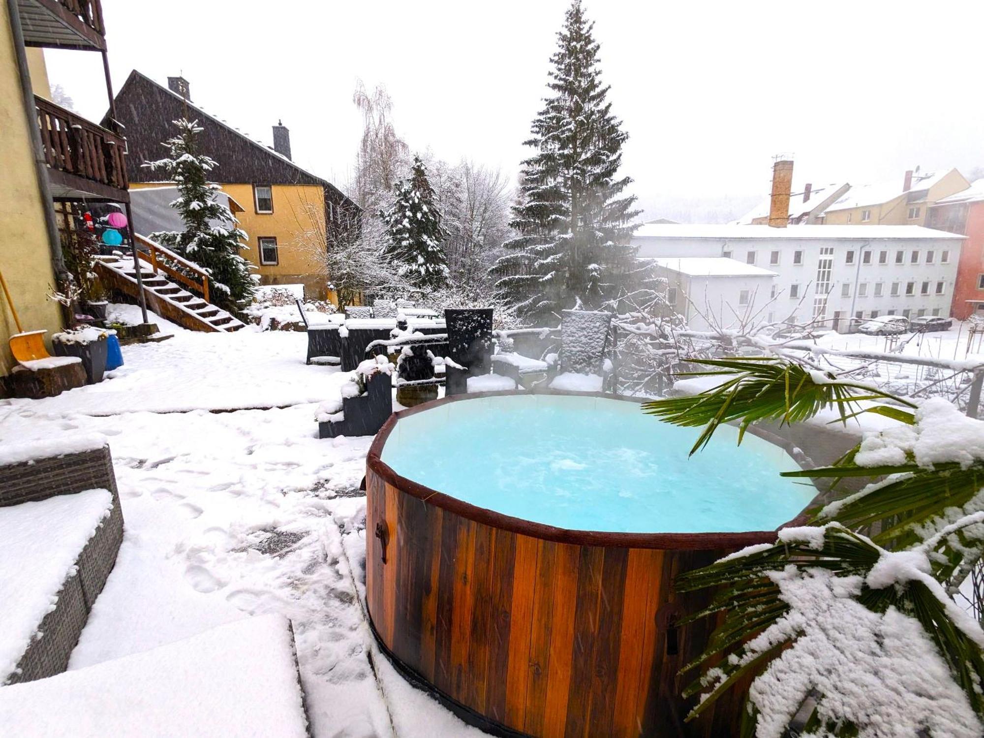 Hw4B - Urlaubsmagie - Zentral Mit Gemeinschaftsgarten, -Pool, -Sauna & Whirlpool Sebnitz Exterior foto